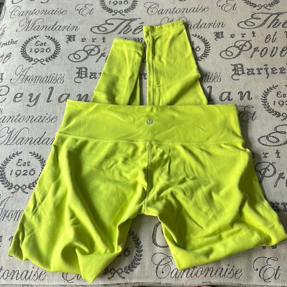 Reversible lululemon leggings